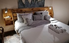 Leopard Tree Guesthouse